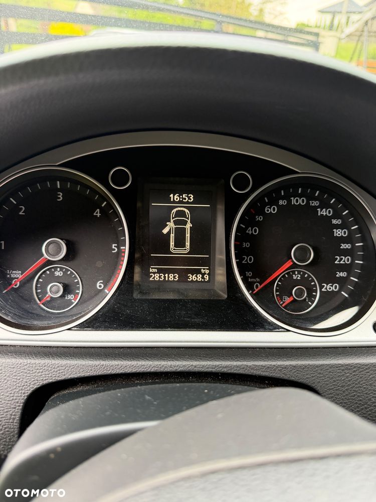 Volkswagen Passat 2.0 TDI Comfortline - 9