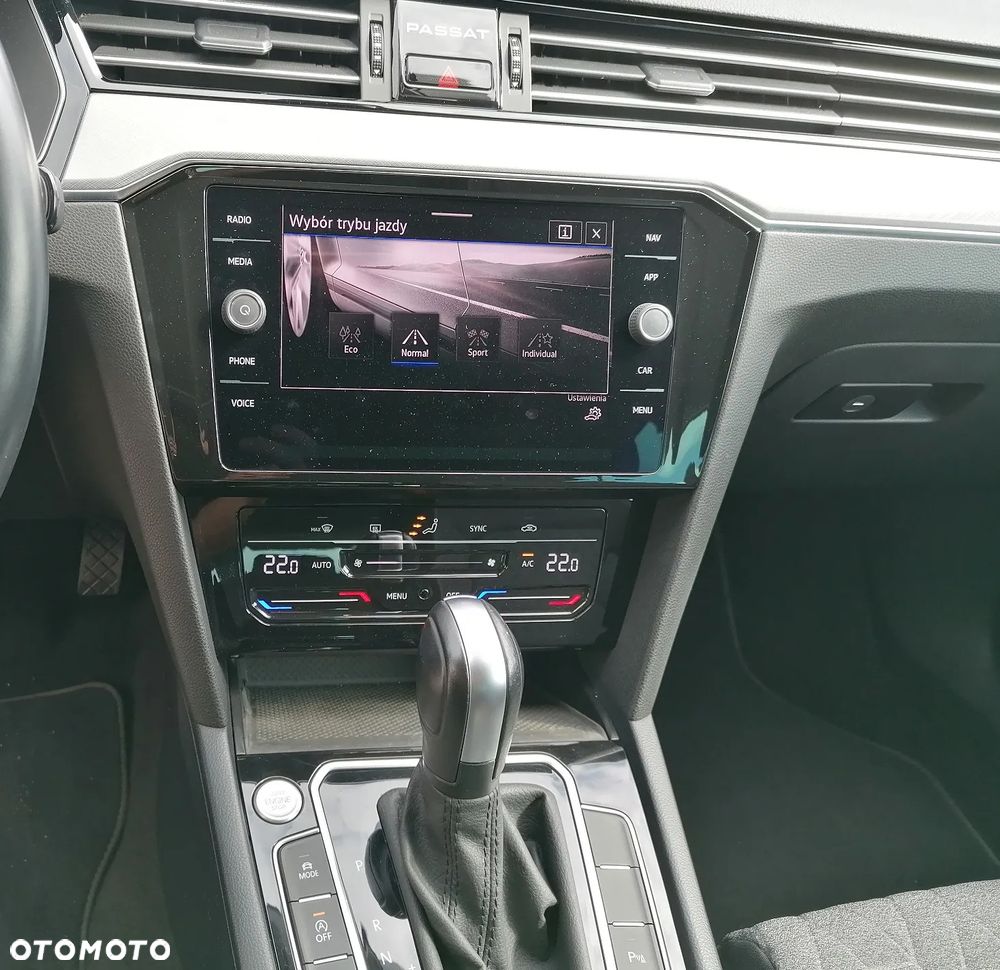 Volkswagen Passat 2.0 TDI EVO Elegance DSG - 11