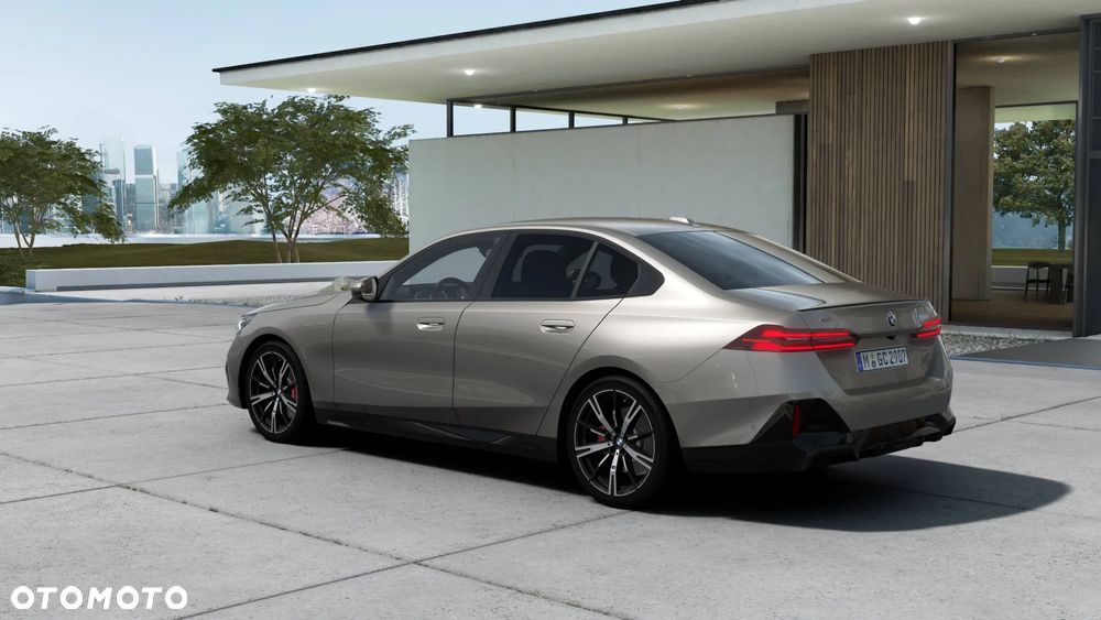 BMW Seria 5 520d xDrive - 3