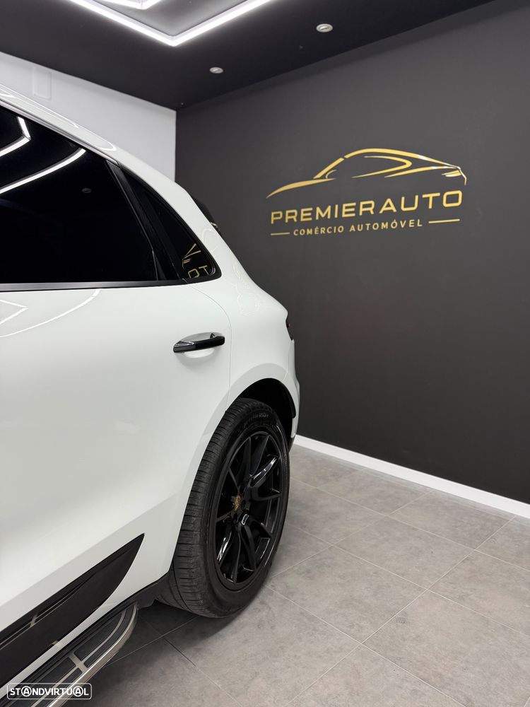 Porsche Macan S - 17