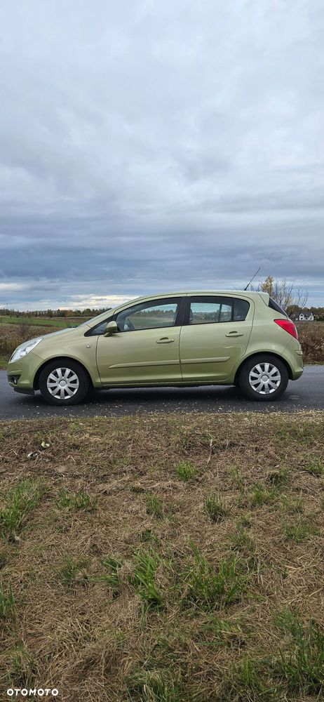 Opel Corsa 1.4 16V Cosmo - 7