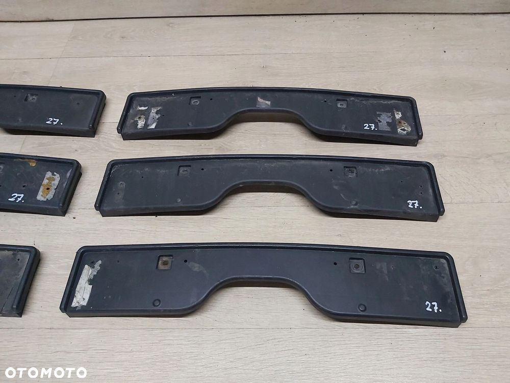 Toyota Celica VII T23 99-06r podkładka mocowanie tablicy rejestracyjnej - 2