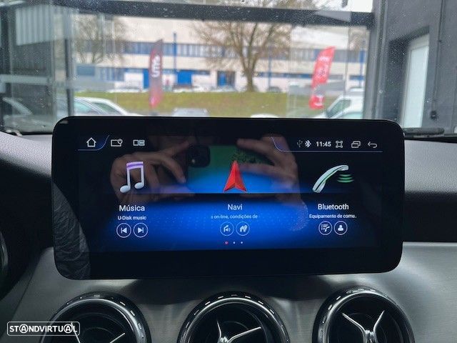 Mercedes-Benz GLA 220 CDI 4Matic 7G-DCT AMG Line - 19