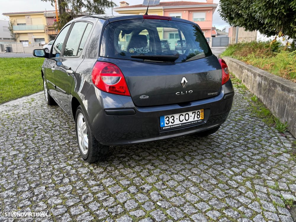 Renault Clio 1.2 16V Dynamique - 3