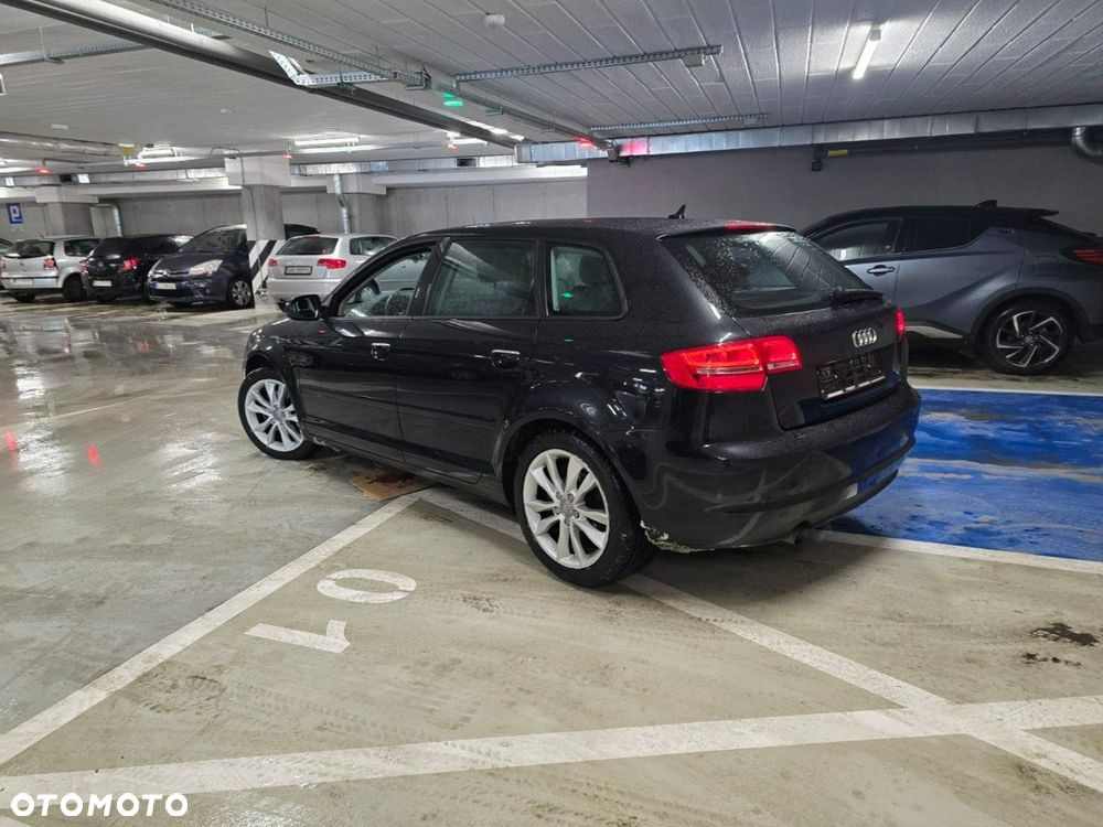 Audi A3 Sportback - 9