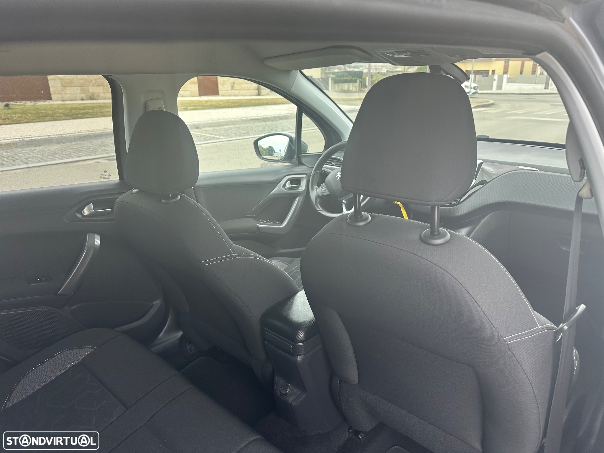 Peugeot 2008 1.2 PureTech Active - 24