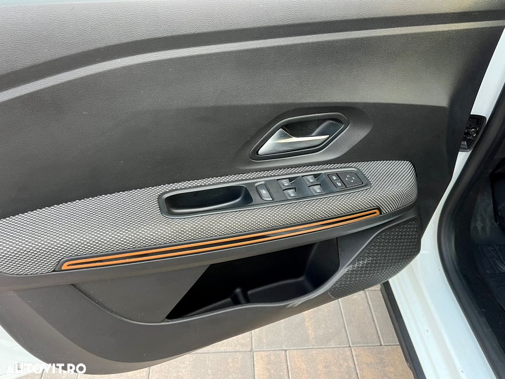 Dacia Sandero Stepway TCe 90 MT6 Extreme - 15