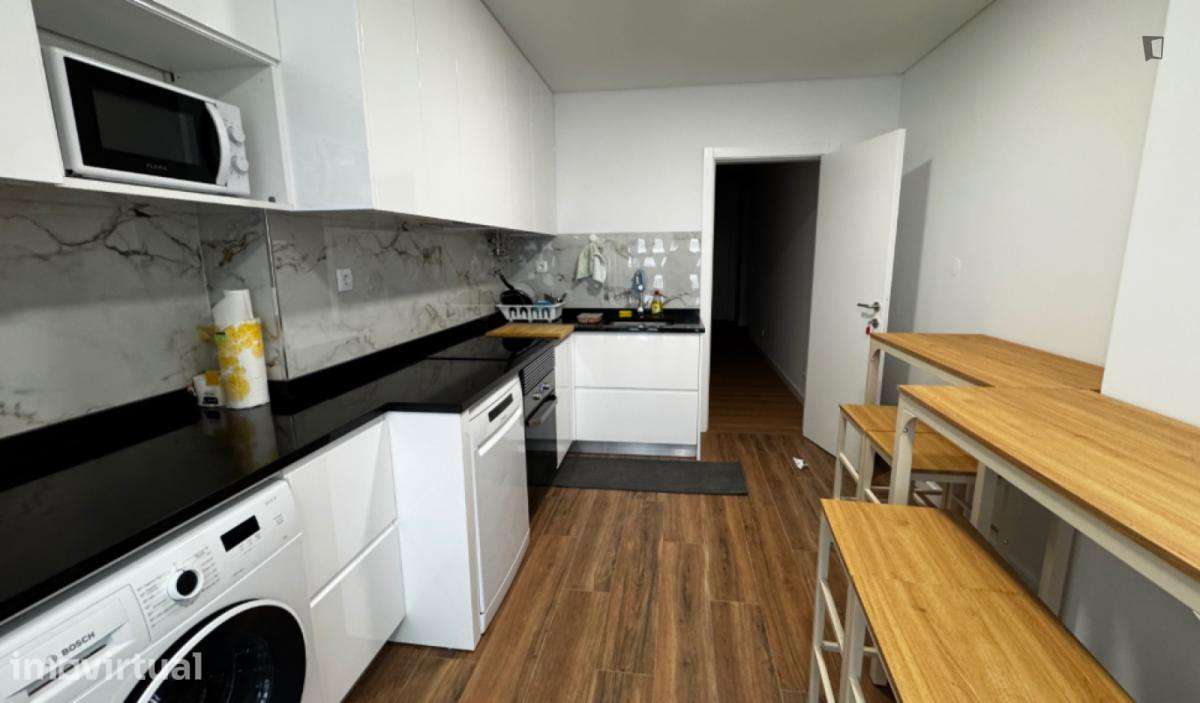 Quarto - localizado em Alvalade Lisbon - Grande imagem: 2/16