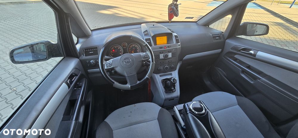 Opel Zafira - 7