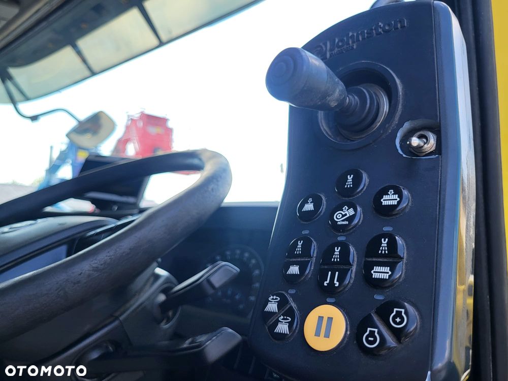 Volvo FMX 330 - 32