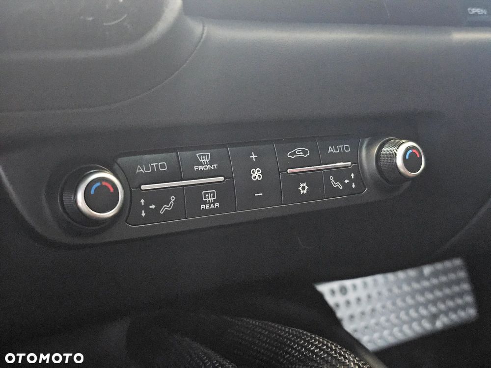 Ferrari 812 Superfast - 17