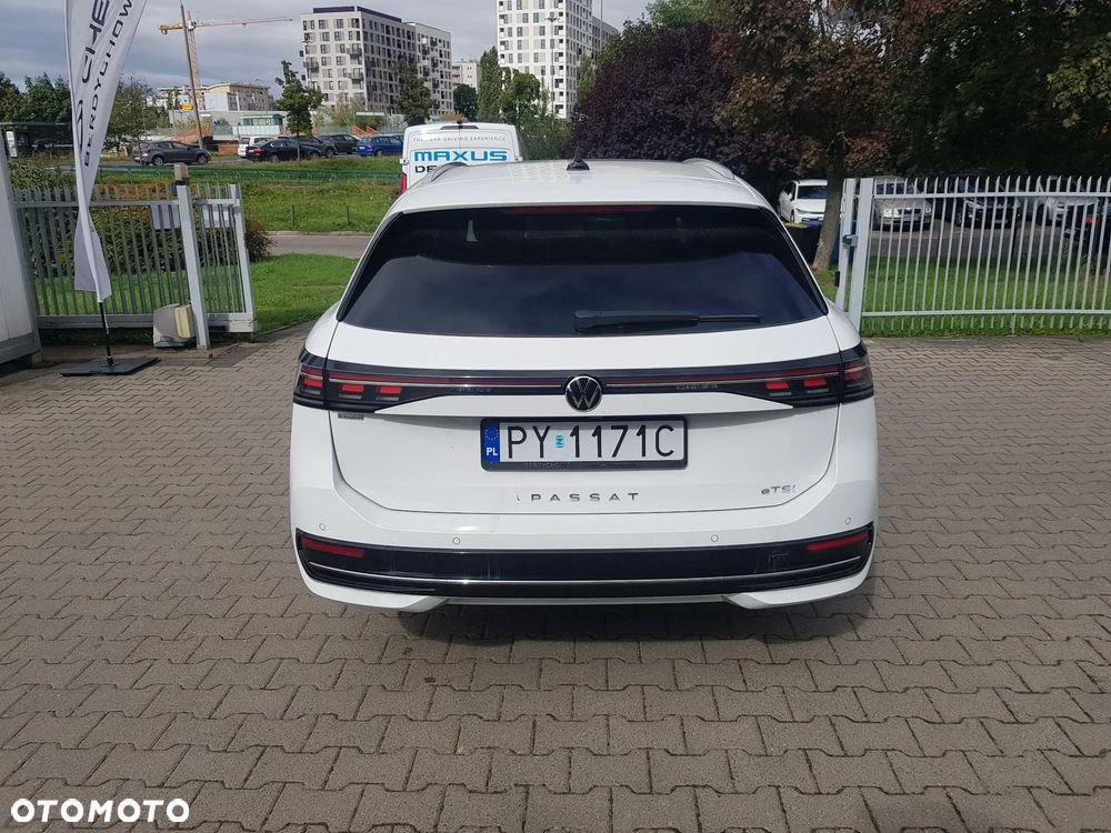 Volkswagen Passat - 7