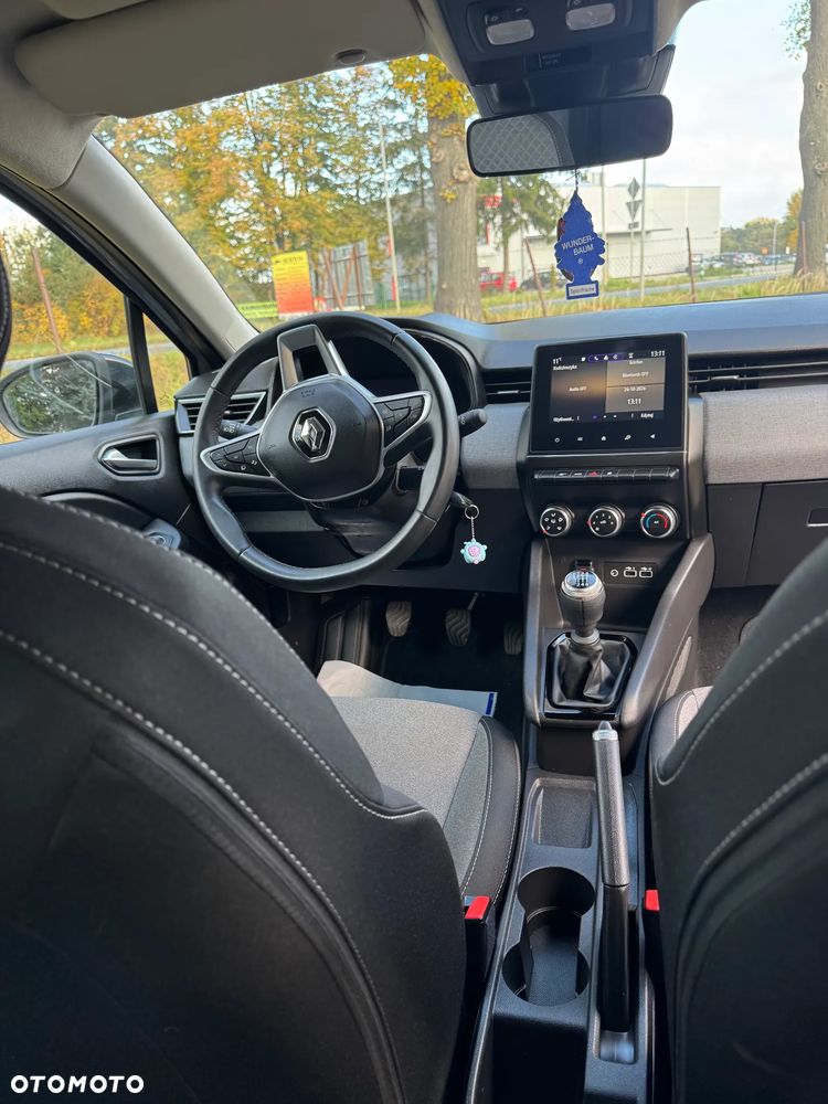 Renault Clio - 10