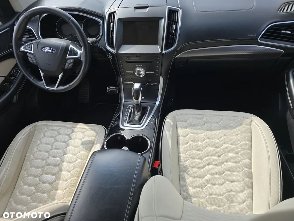 Ford Edge 2.0 EcoBlue Bi-Turbo 4x4 Vignale - 30