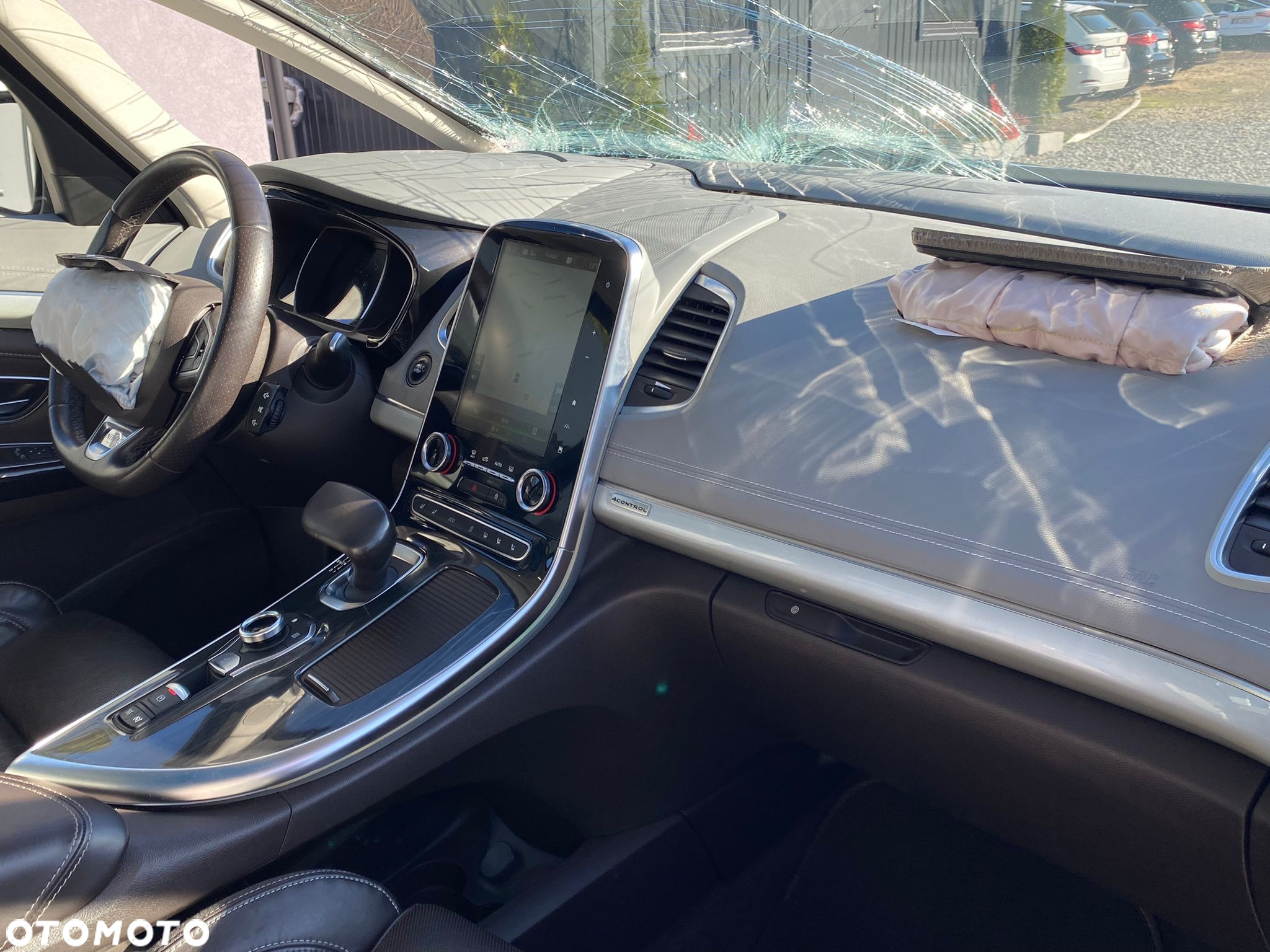 Renault Espace 1.6 dCi Energy Initiale Paris EDC 7os - 13