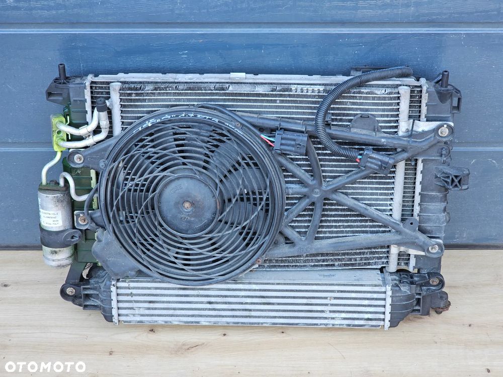KOMPLET CHŁODNIC WODY KLIMATYZACJI INTERCOOLER WENTYLATOR OPEL MERIVA A 1.7 CDTI Z17DTR