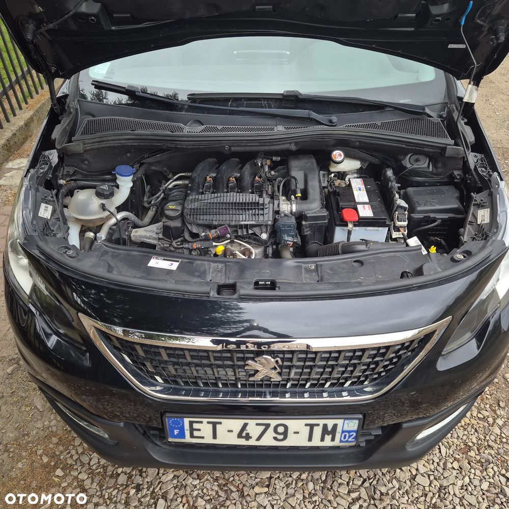 Peugeot 2008 1.2 Pure Tech Style EU6 - 7