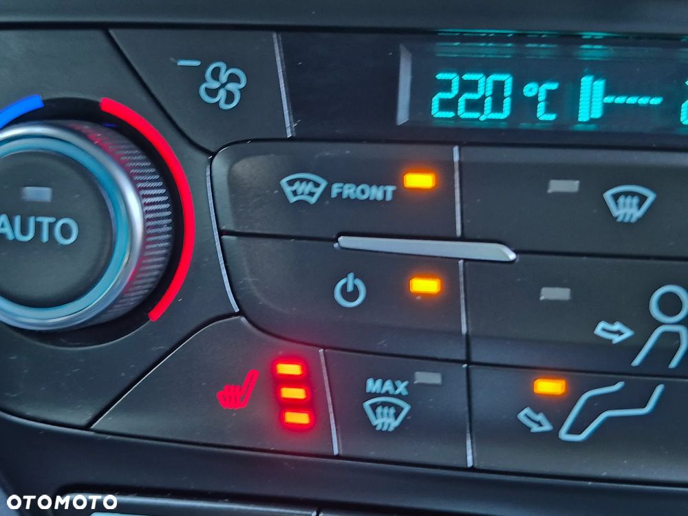 Ford Kuga - 14