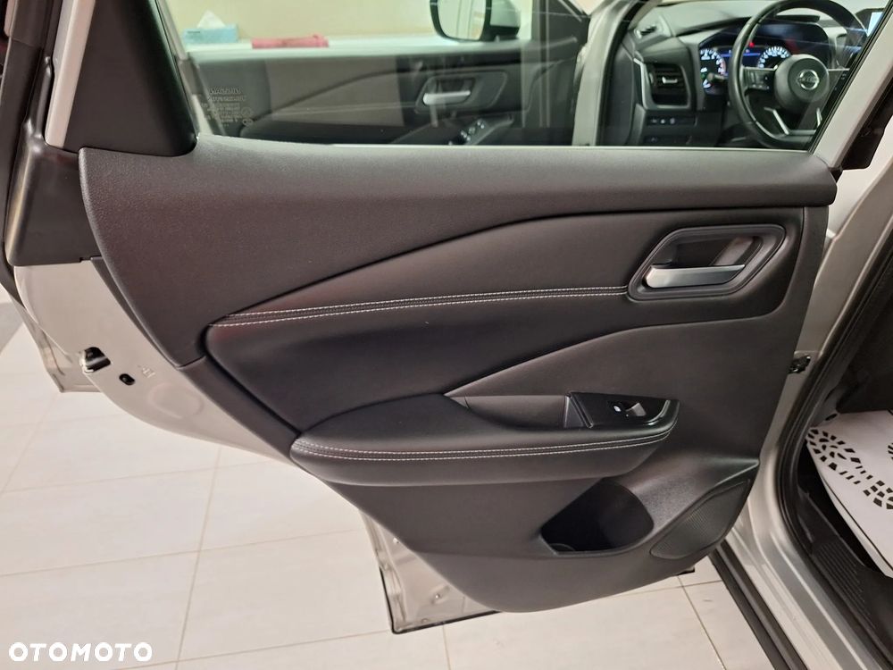 Nissan Qashqai 1.3 DIG-T DCT TEKNA+ - 23