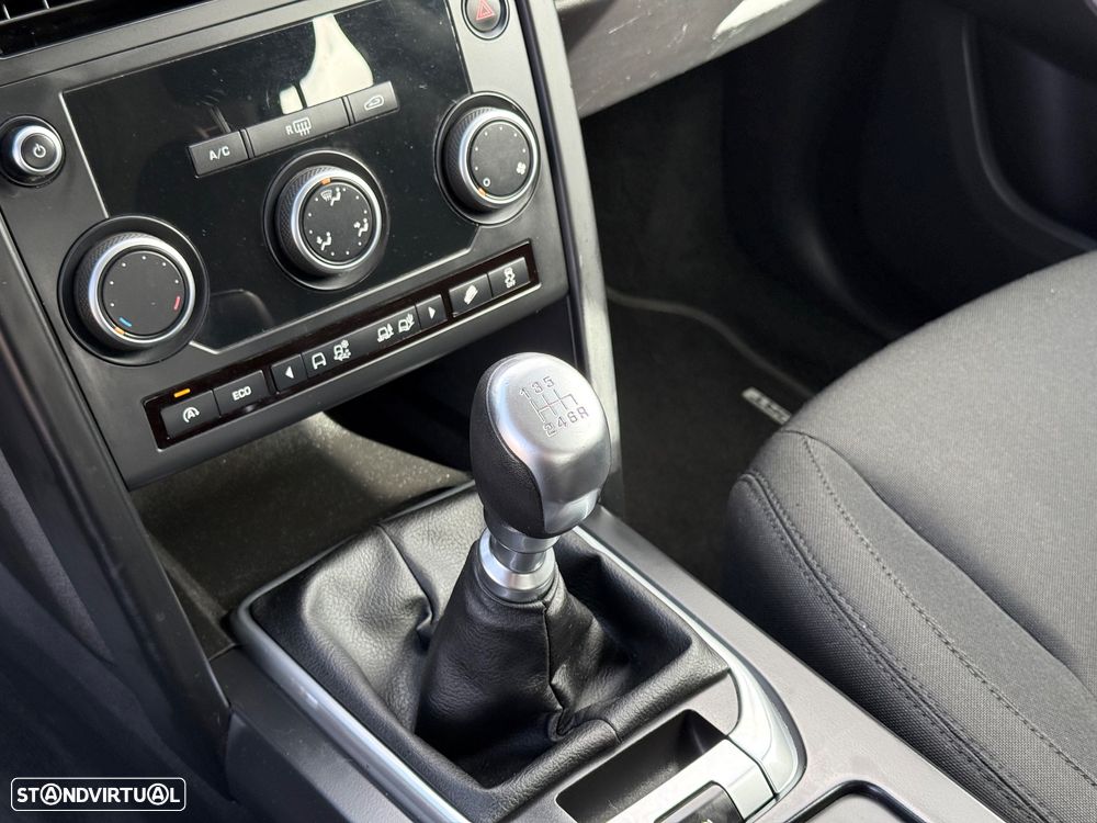 Land Rover Discovery Sport 2.0 eD4 S - 11