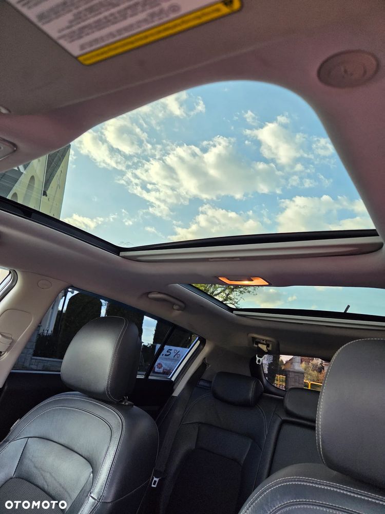 Kia Sportage 2.0 CRDI 4WD Vision - 11