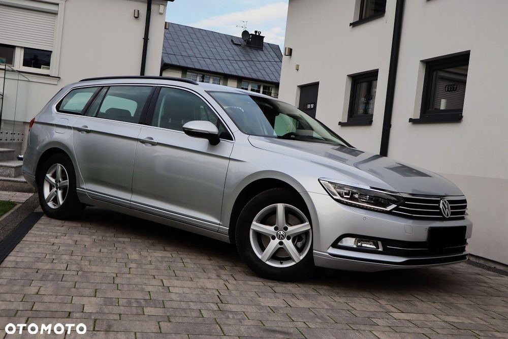 Volkswagen Passat 2.0 TDI SCR Comfortline DSG - 4