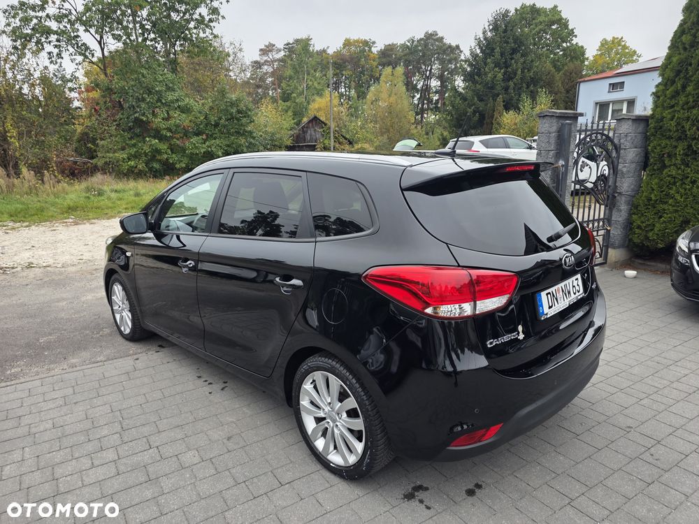 Kia Carens 1.7 CRDi 136 Fifa World Cup Edition - 6