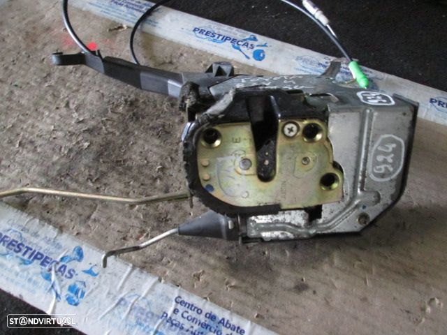 Fecho REF0924 TOYOTA RAV 4 1999 FE MANUAL - 2