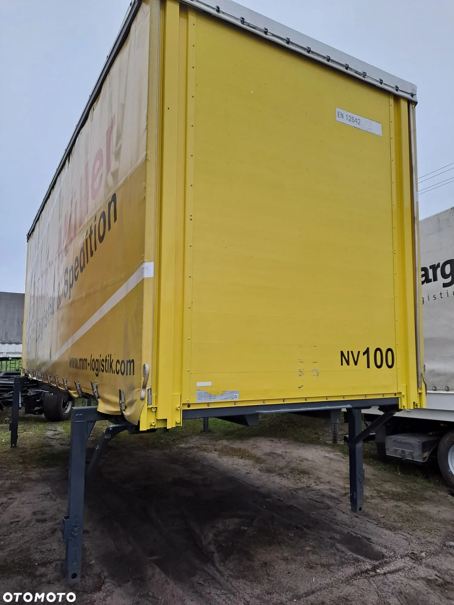 Inny Wymienna zabudowa BDF Firana Krone - 5