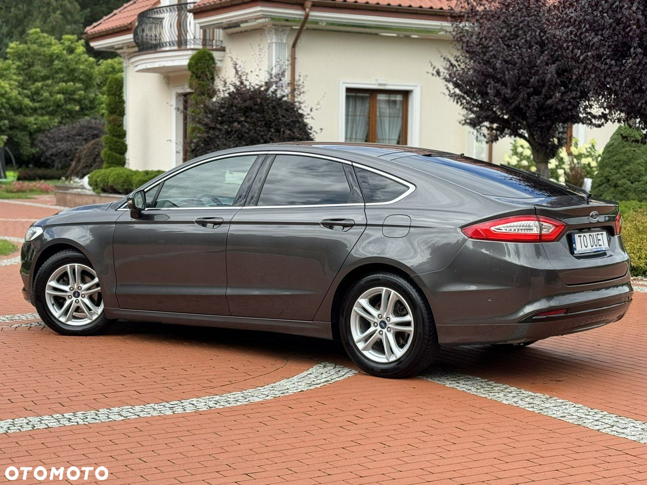 Ford Mondeo 2.0 TDCi Titanium PowerShift - 12