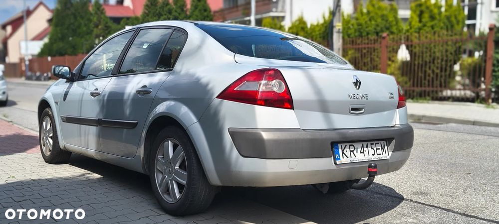 Renault Megane 1.9 dCi Emotion - 3