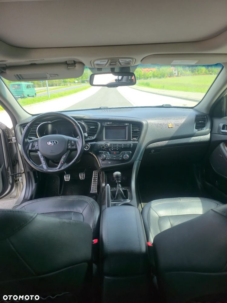 Kia Optima - 8