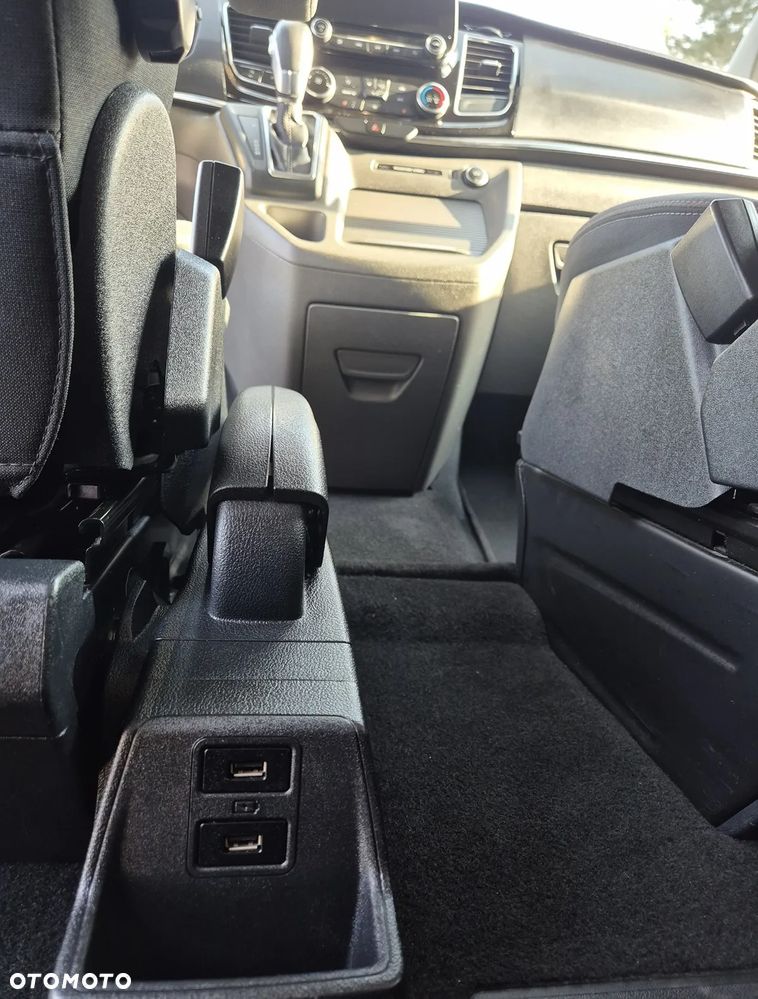Ford Tourneo Custom 2.0 EcoBlue L1 Titanium SelectShift - 24