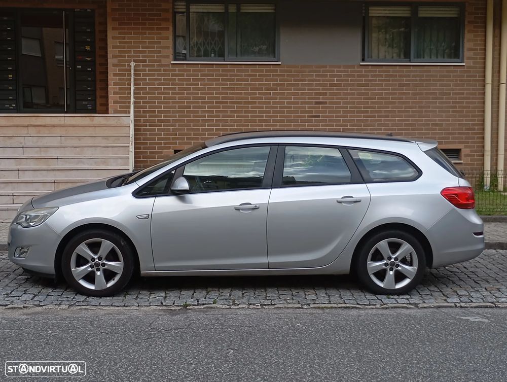 Opel Astra Sports Tourer 1.3 CDTi Enjoy S/S J16 - 2