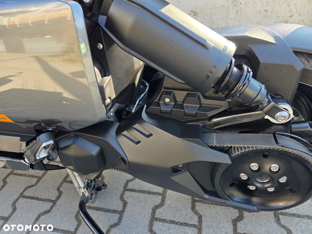 BMW CE 04 - 8