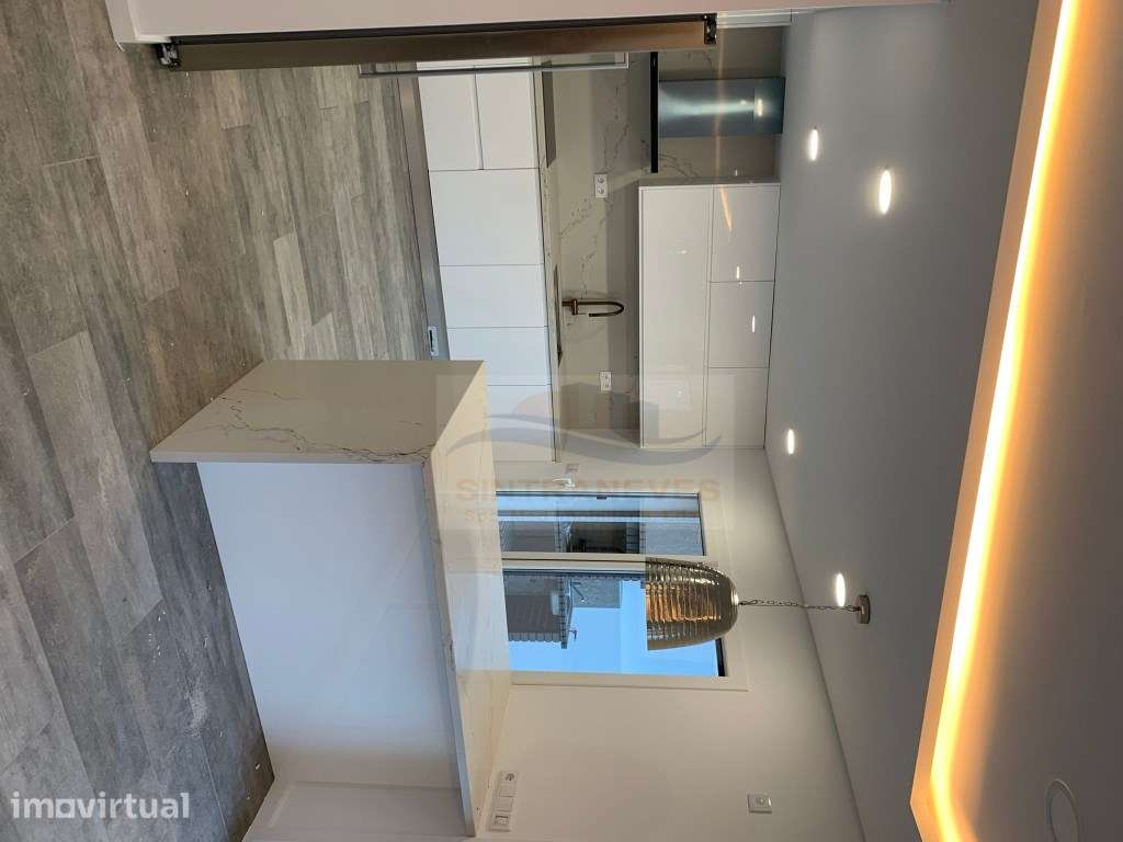 Moradia T4 de Luxo elegante e de muito bom gosto com piscina na Vil... - Grande imagem: 3/24