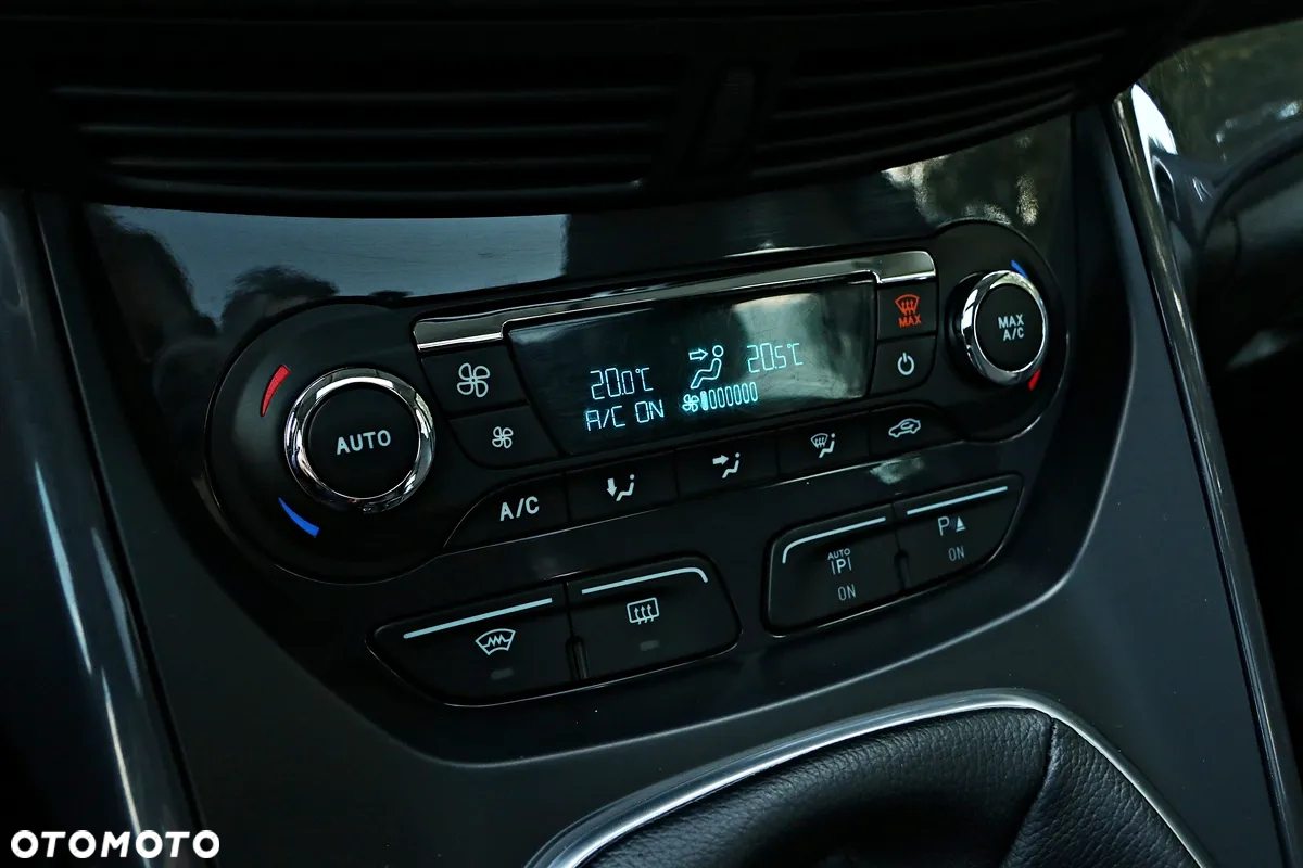 Ford Kuga 2.0 TDCi 4x4 Trend - 38