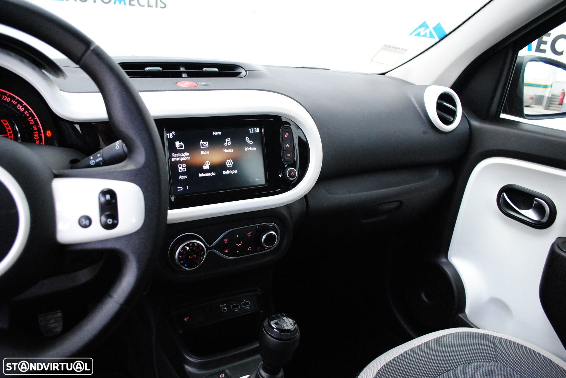 Renault Twingo 1.0 SCe Equilibre - 26