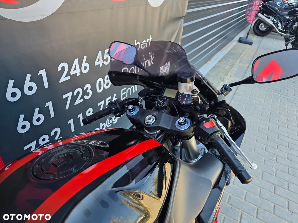 Honda CBR - 27