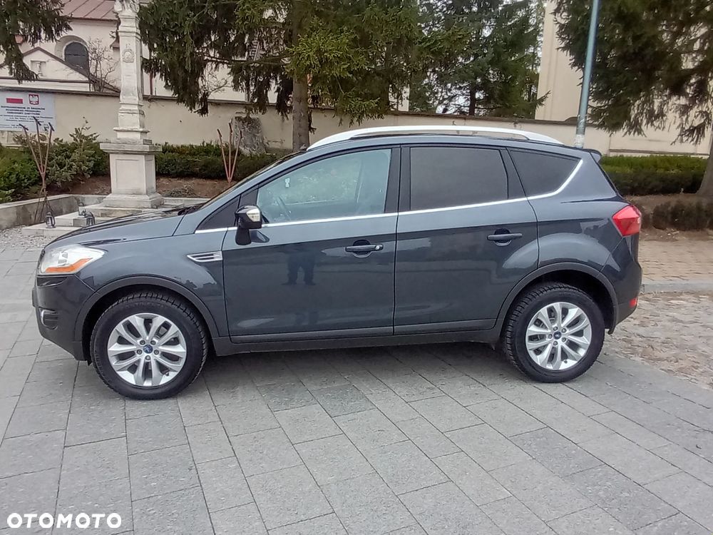 Ford Kuga 2.0 TDCi 2x4 Titanium - 6
