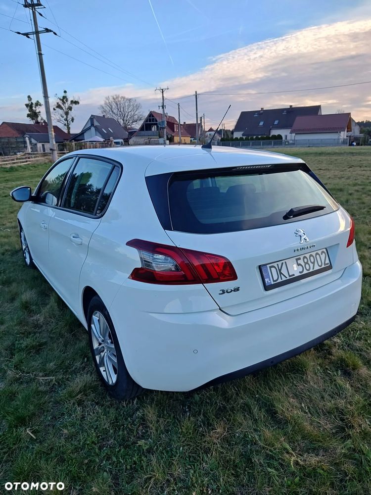Peugeot 308 - 11