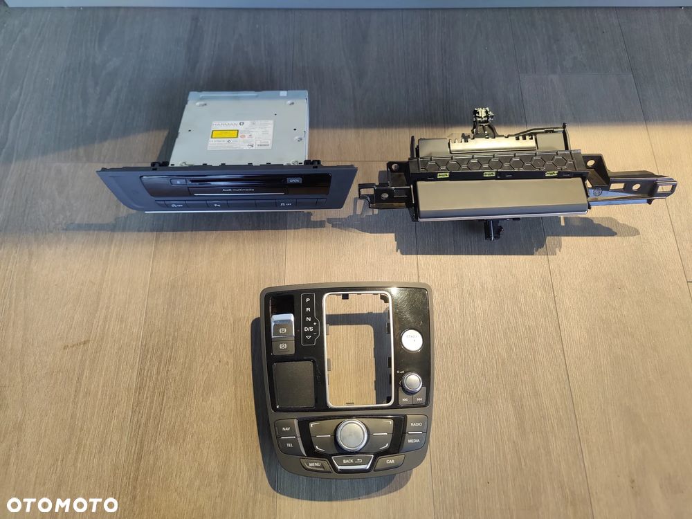 Audi A6 C7 Nawigacja MMI  Monitor Panel - 1