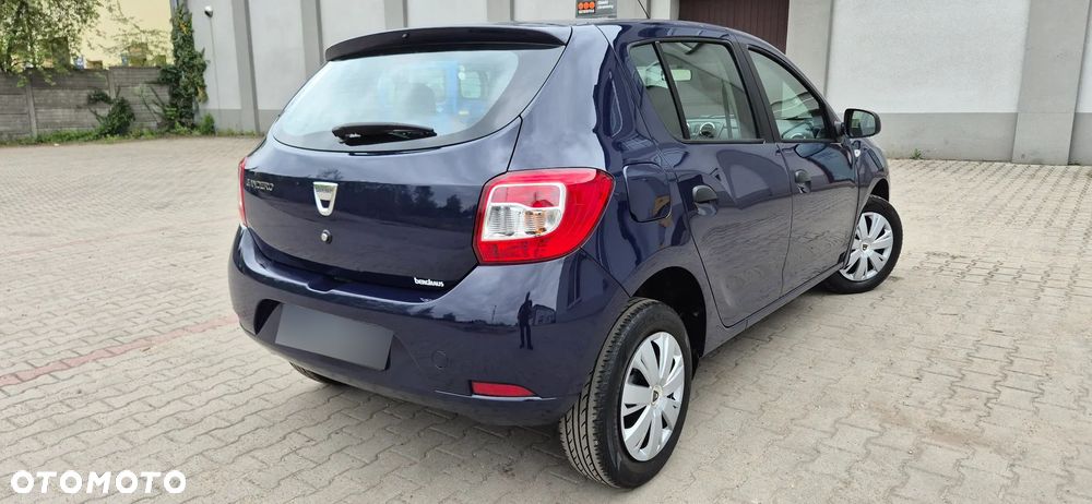 Dacia Sandero 1.2 16V 75 Laureate - 32