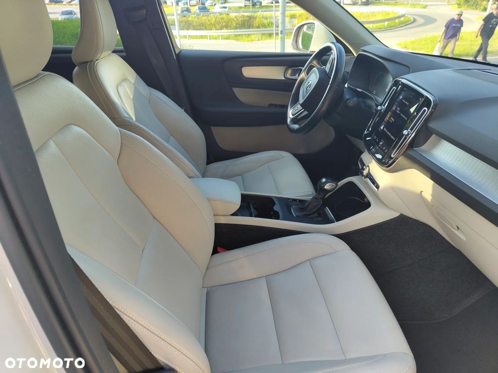 Volvo XC 40 T2 Momentum Pro - 18