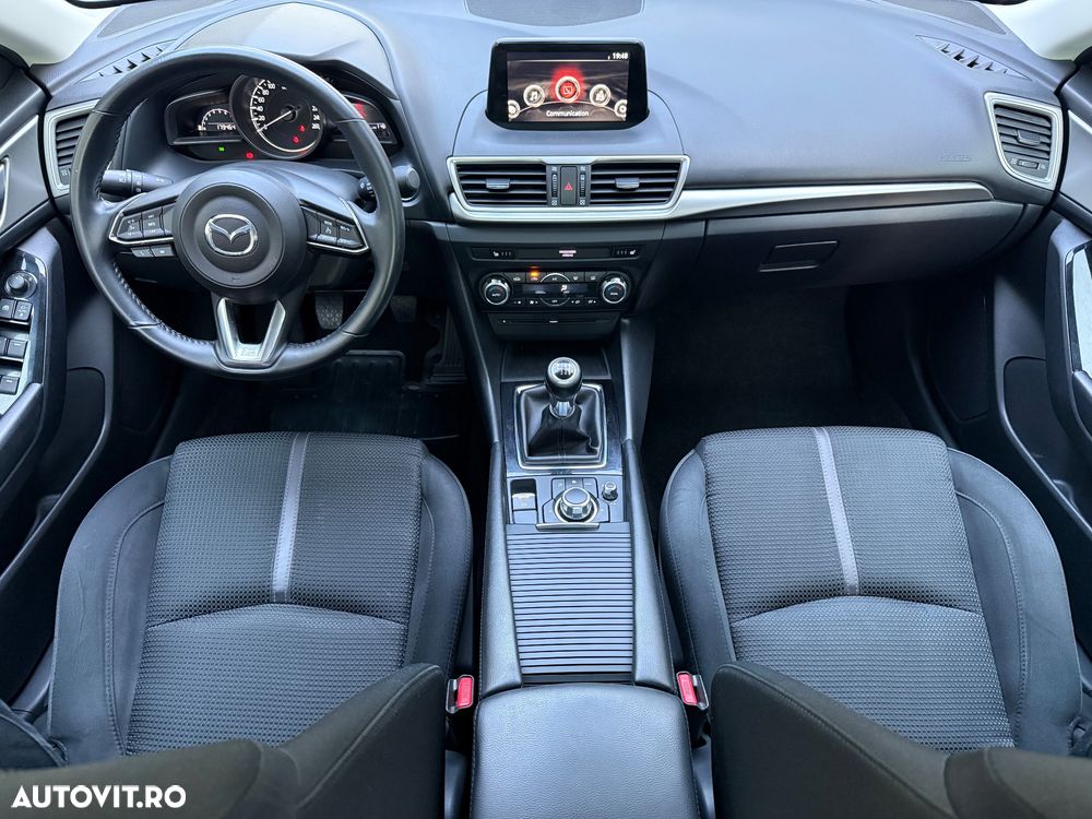 Mazda 3 - 5