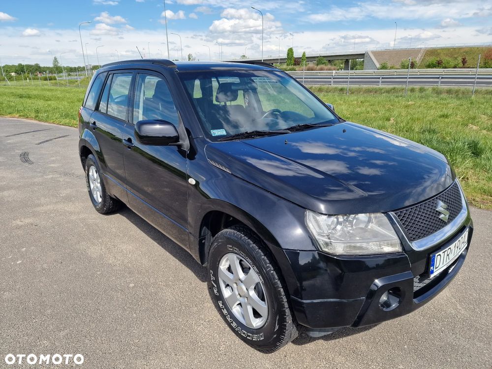 Suzuki Grand Vitara 2.0 - 5