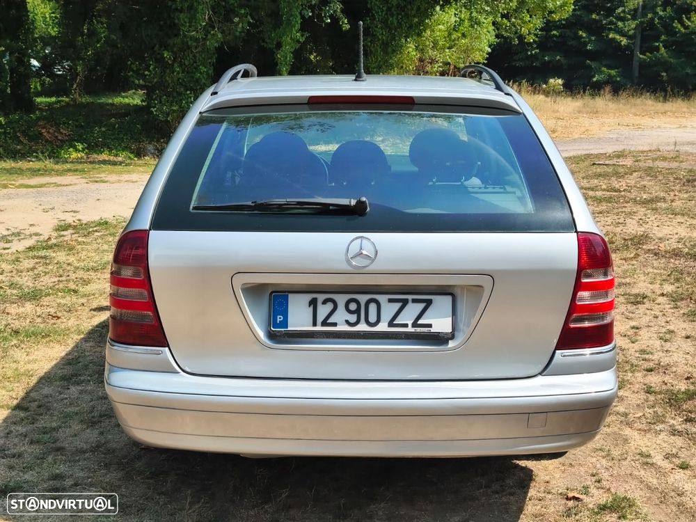 Mercedes-Benz C 220 — fotografia 42
