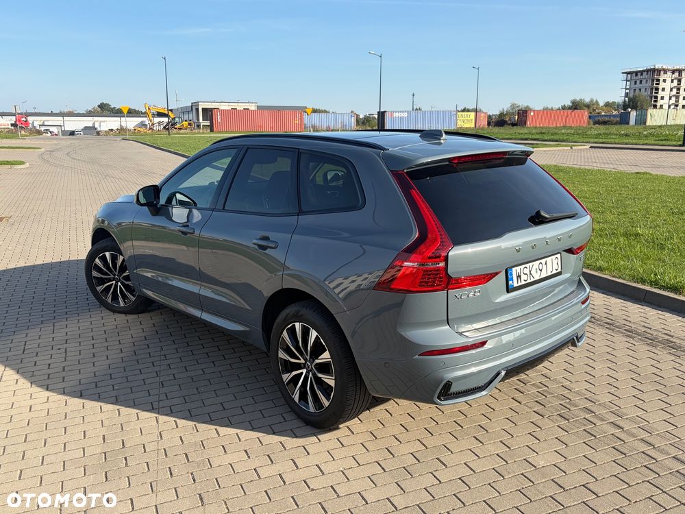 Volvo XC 60 B5 B AWD Plus Dark - 8
