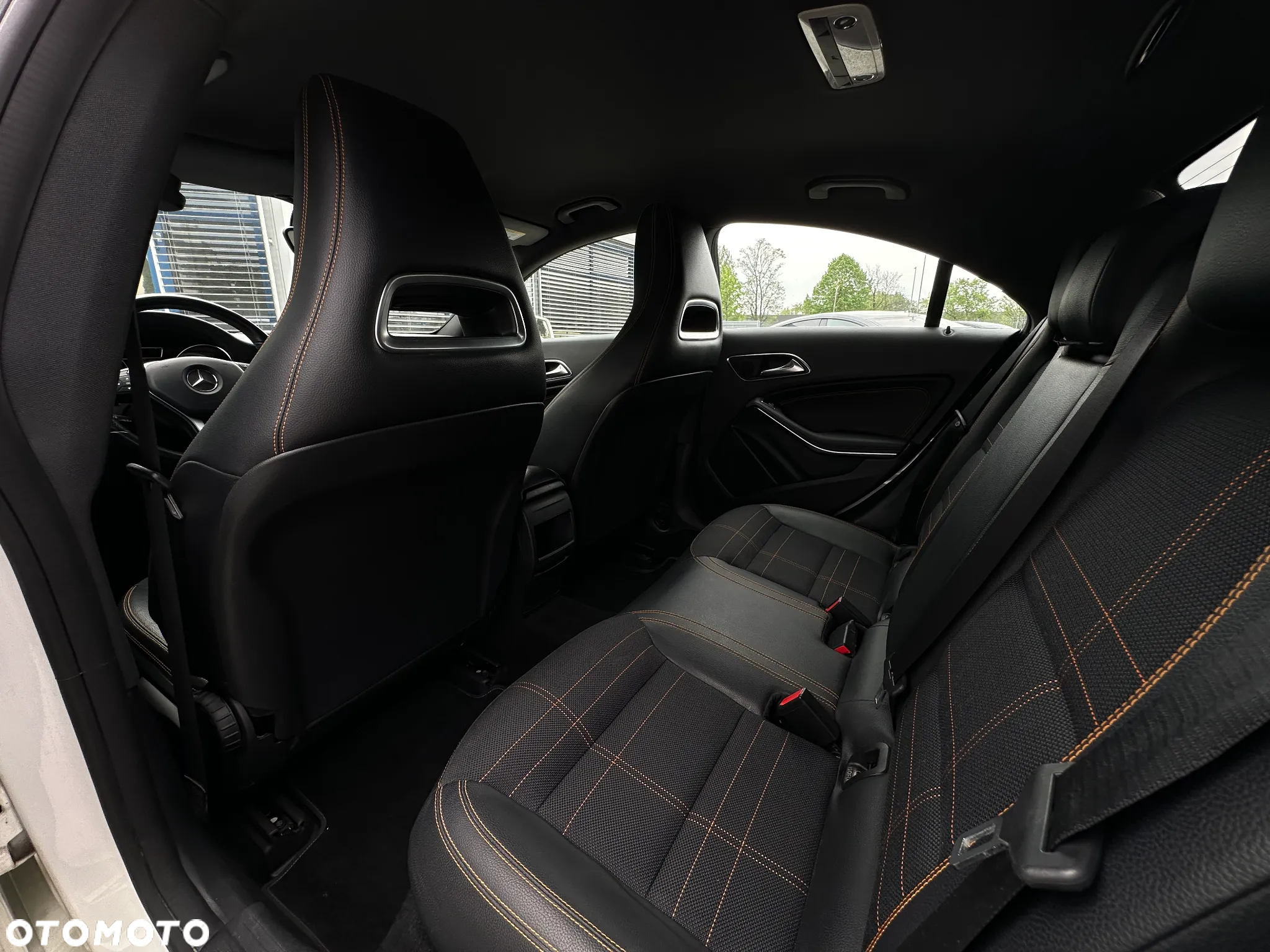 Mercedes-Benz CLA 180 7G-DCT - 13