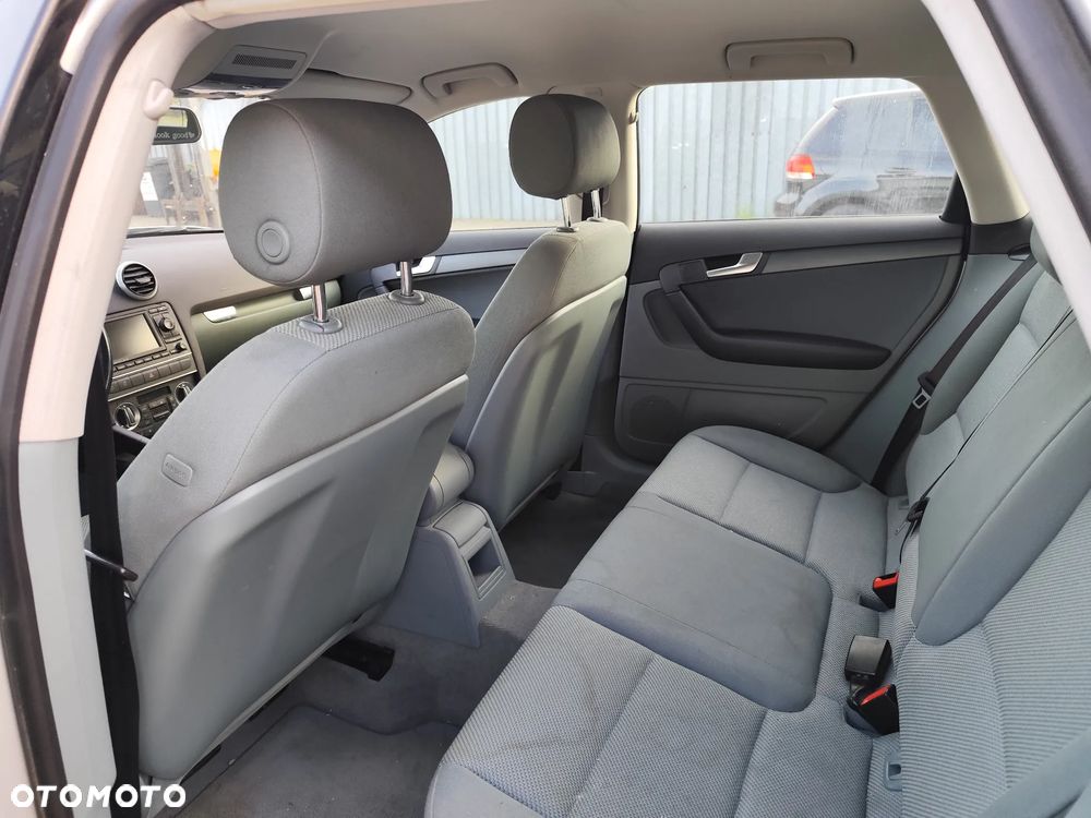 Audi A3 Sportback 1.4 TFSI Ambiente - 12